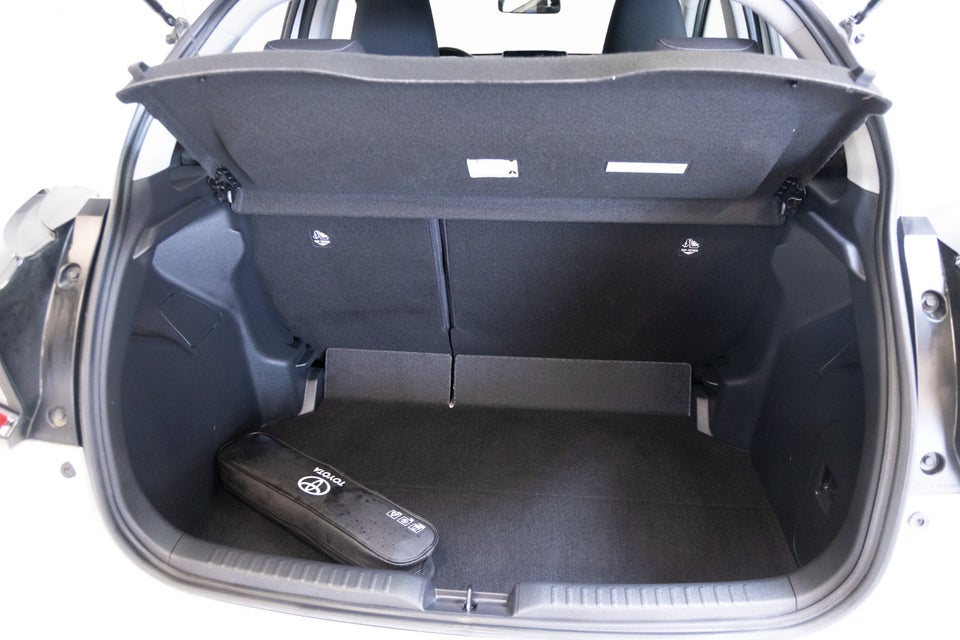 Toyota Yaris 1,5 Hybrid H3 e-CVT 5d