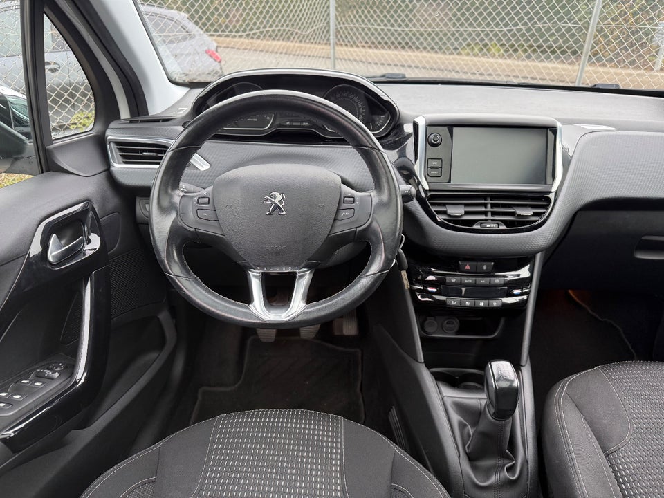 Peugeot 208 1,5 BlueHDi 100 Allure Sky 5d