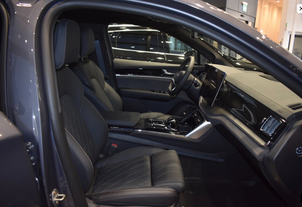 BYD Tang 109 Flagship AWD 7prs 5d