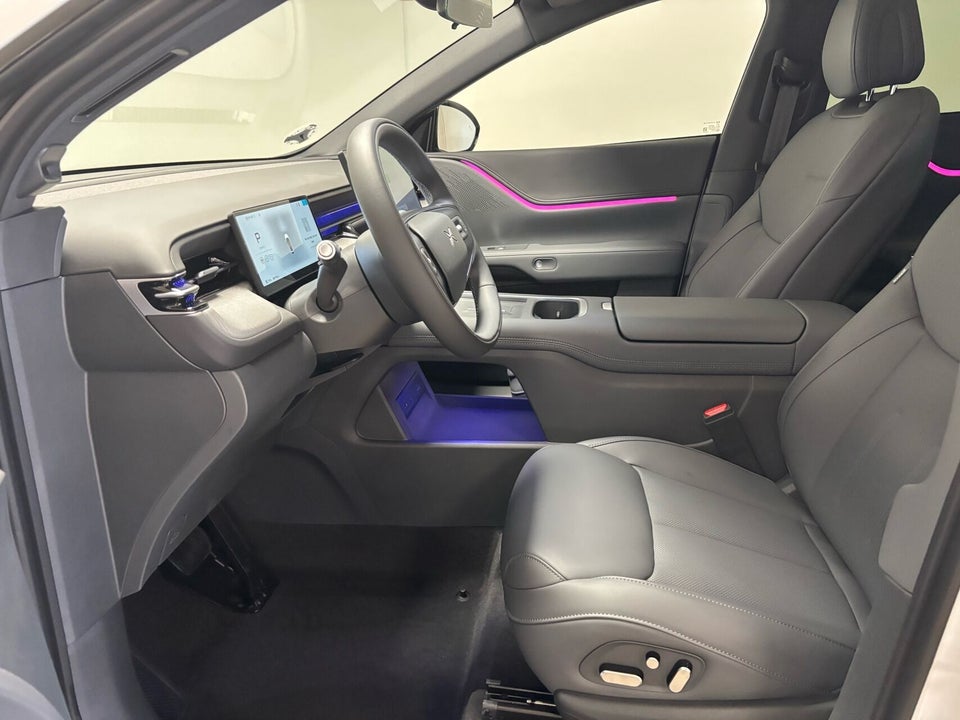 Xpeng G6 Standard Range 5d