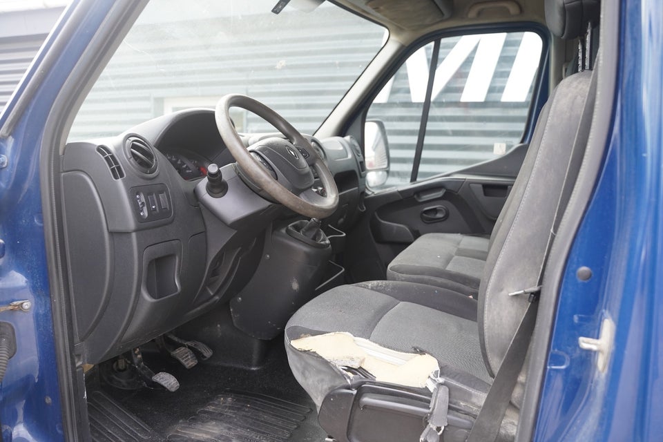 Renault Master III T33 2,3 dCi 130 L2H2 Kassevogn