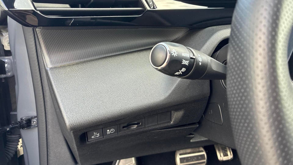 Peugeot e-308 54 GT SW 5d