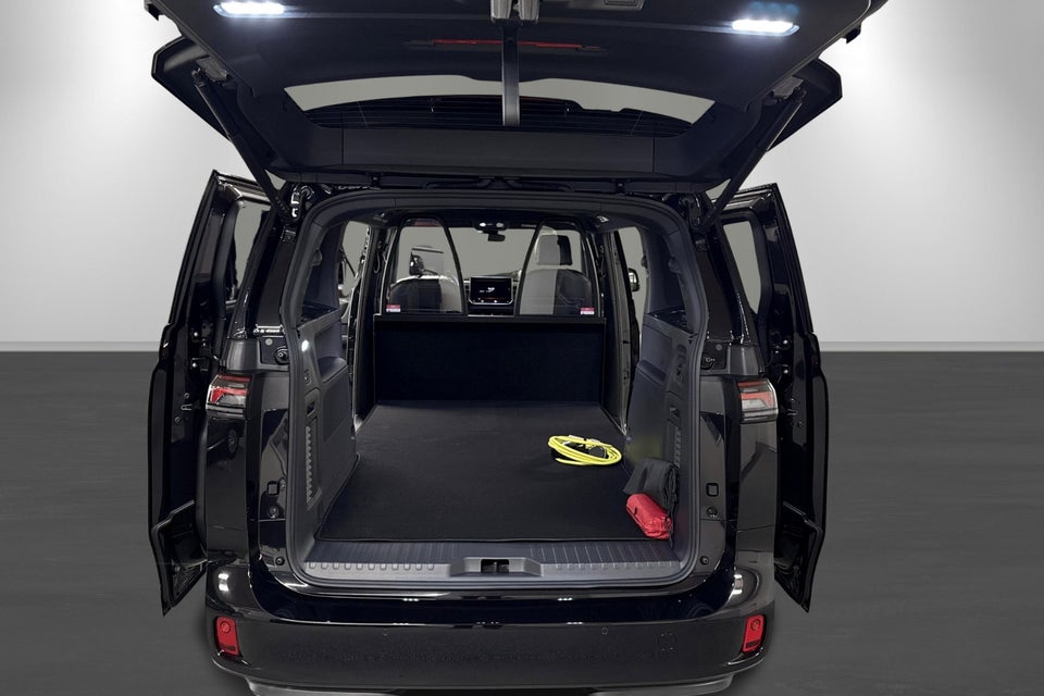 VW ID.Buzz 86 GTX+ 4Motion LWB Van 5d