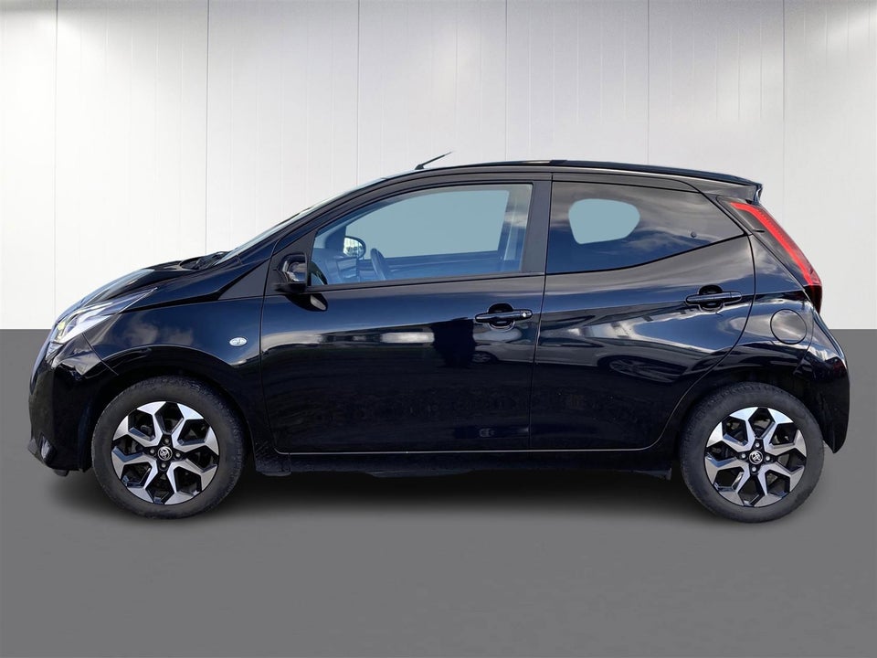 Toyota Aygo 1,0 VVT-i x-press 5d