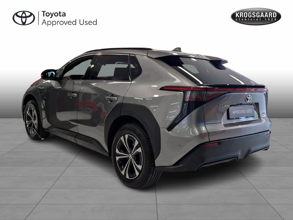 Toyota bZ4X Executive 5d