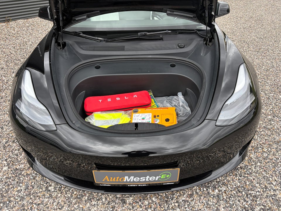 Tesla Model 3 RWD 4d