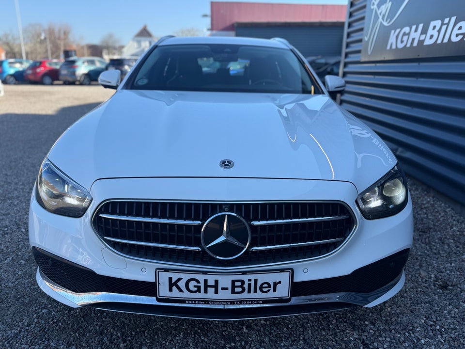 Mercedes E300 de 2,0 Avantgarde stc. aut. 4Matic 5d