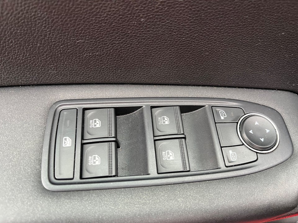 Renault Captur 1,6 E-Tech Zen 5d