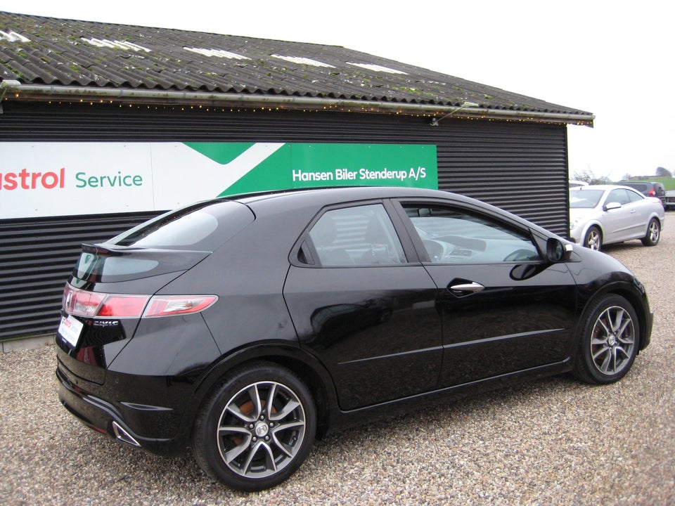 Honda Civic 1,8 Sport 5d