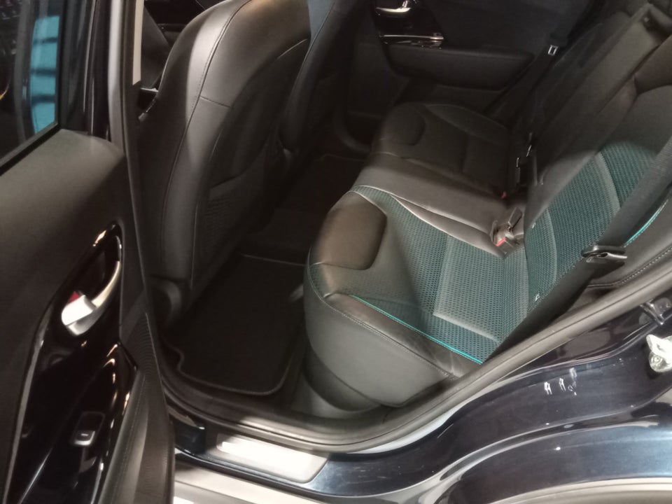 Kia e-Niro 64 Advance 5d