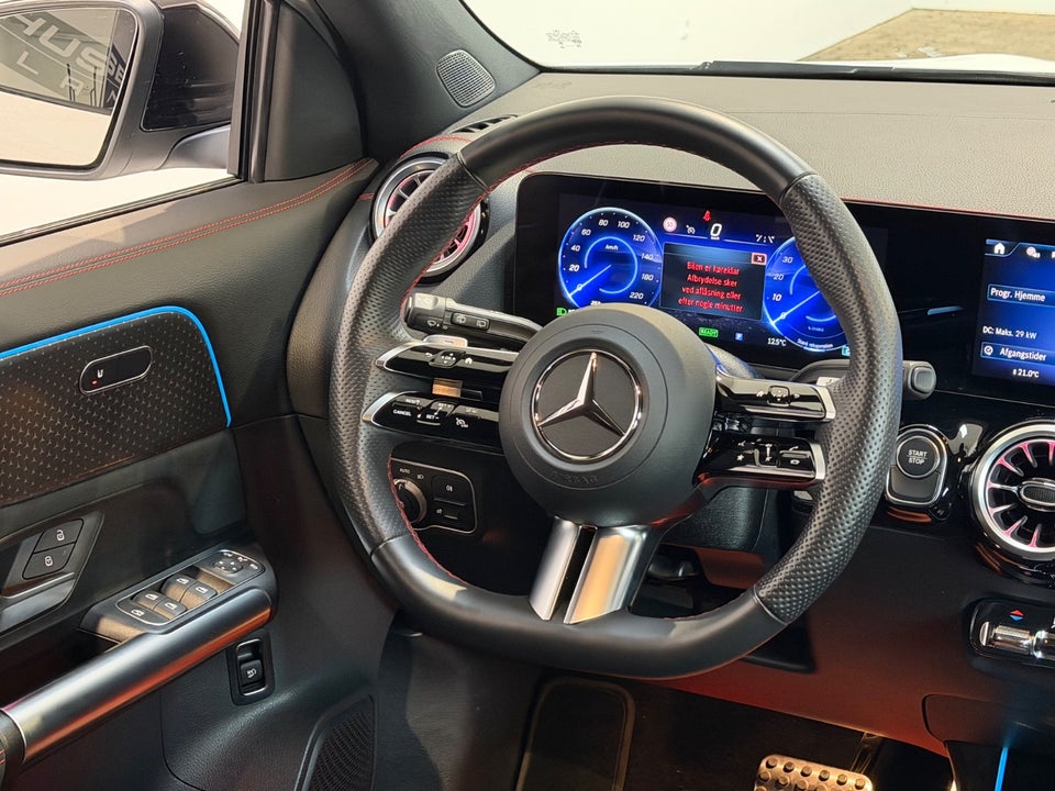 Mercedes EQA350 AMG Line 4Matic 5d