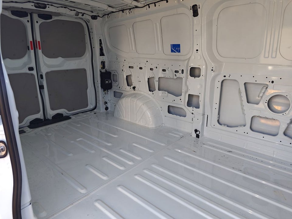 Ford Transit Custom 300L 2,0 EcoBlue Trend
