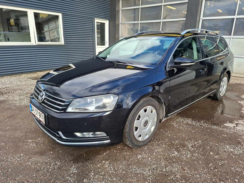 VW Passat 2,0 TDi 140 Highline Variant DSG BMT 5d