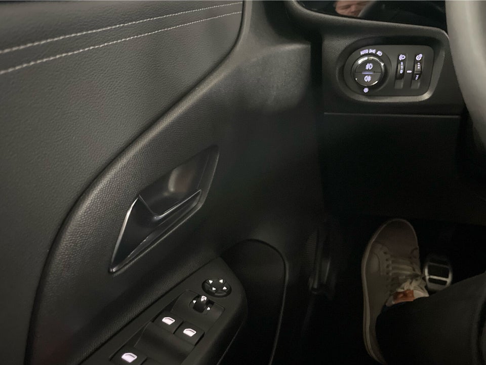 Opel Corsa 1,2 Sport 5d