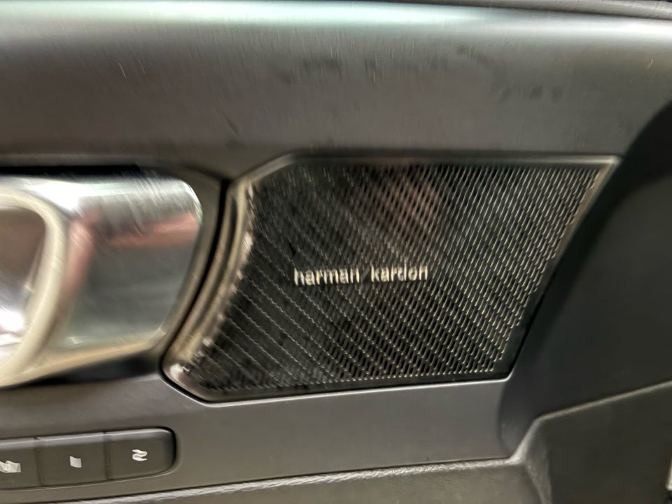 Volvo XC40 P8 ReCharge Twin Pro 5d