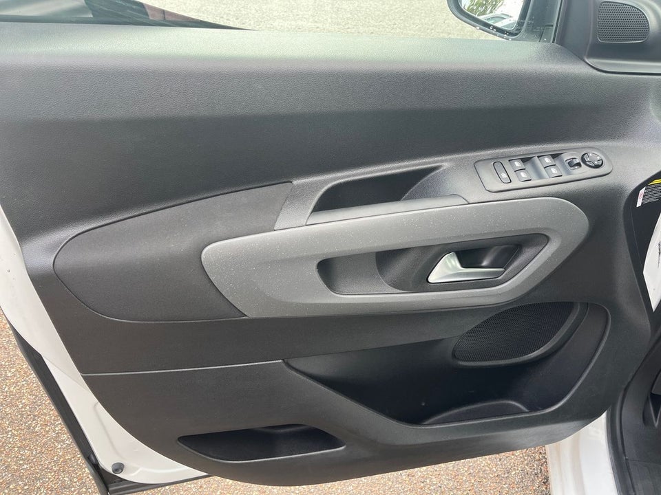 Citroën Berlingo 1,5 BlueHDi 130 Feel EAT8 5d