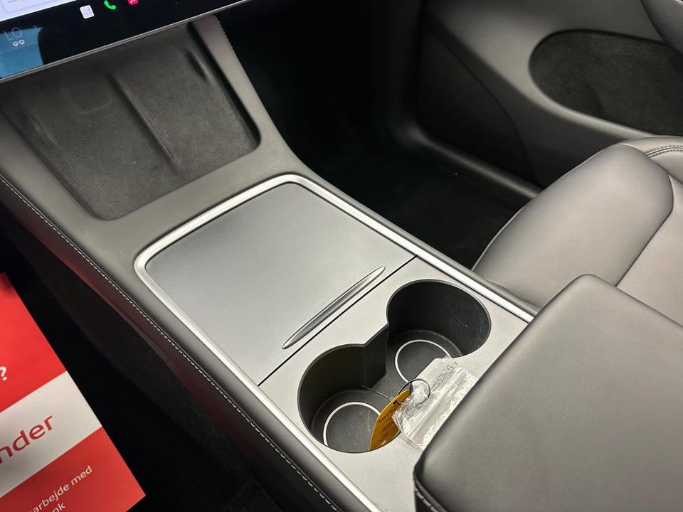 Tesla Model Y Long Range AWD 5d