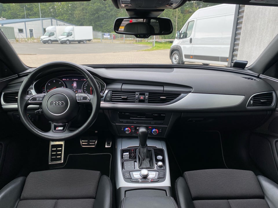 Audi A6 3,0 TDi 218 S-line Avant S-tr. 5d