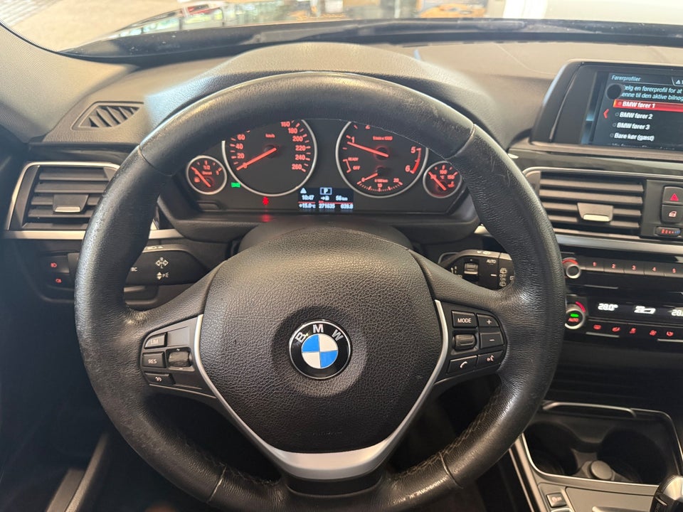 BMW 320d 2,0 Touring Advantage aut. 5d