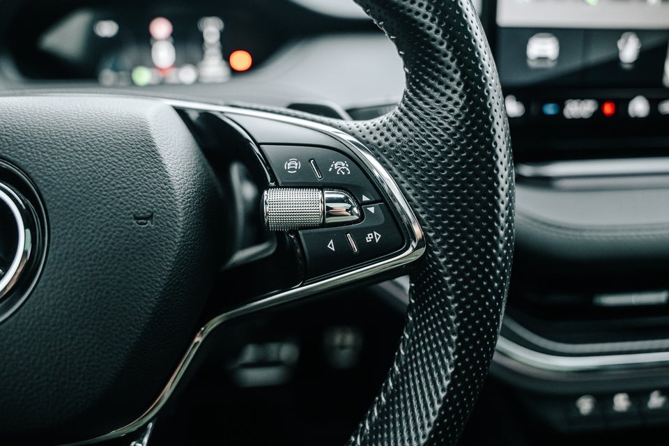 Skoda Enyaq 60 iV Sportline 5d