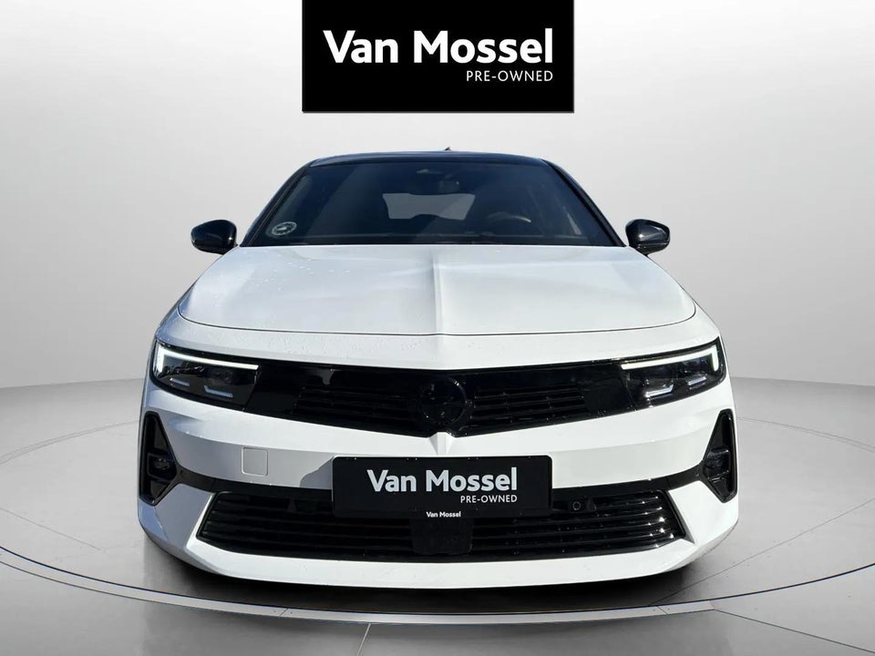 Opel Astra-e 54 Ultimate 5d