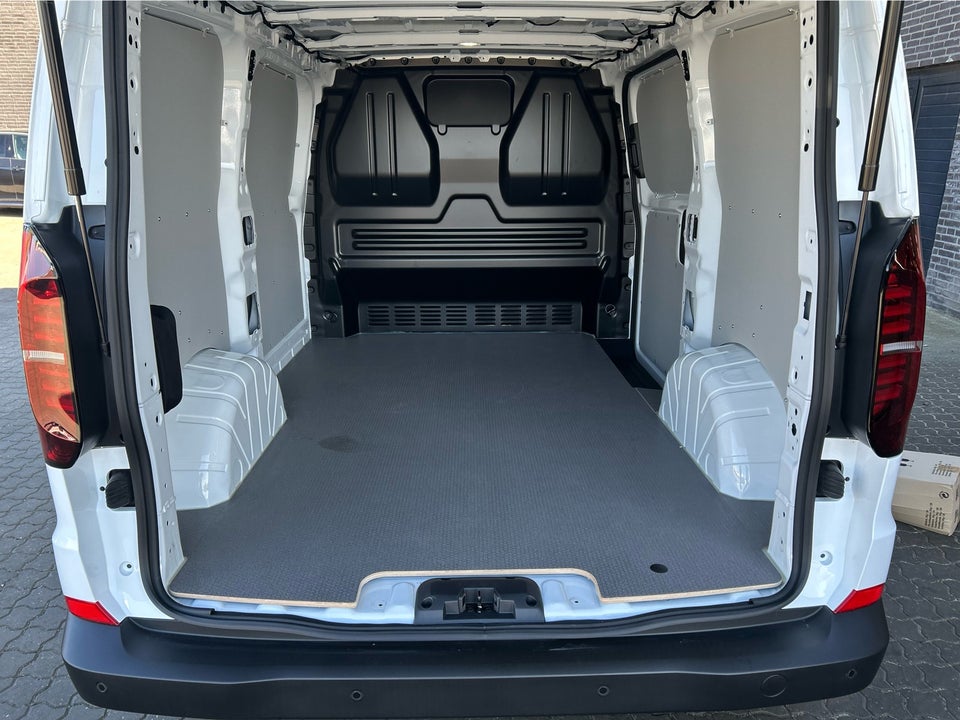 VW e-Transporter 64 Comfort Kassevogn SWB