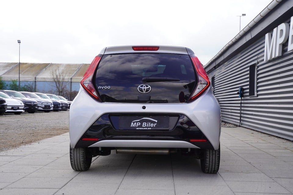 Toyota Aygo 1,0 VVT-i x-pose 5d
