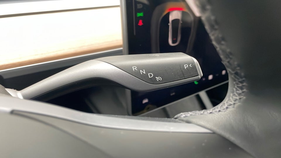 Tesla Model Y Long Range AWD 5d