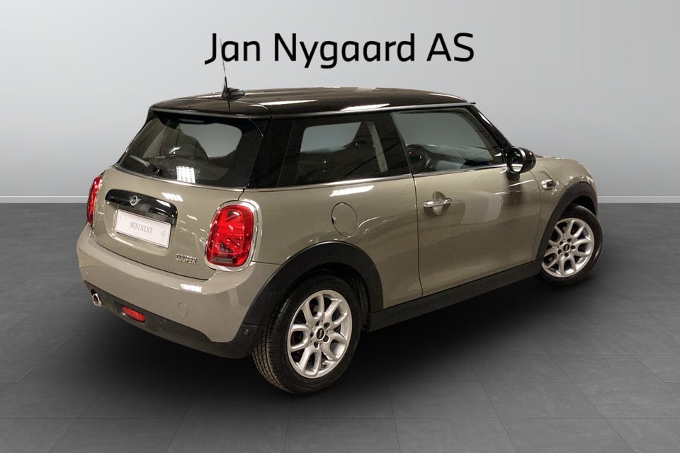 MINI Cooper 1,5 Essential aut. 3d