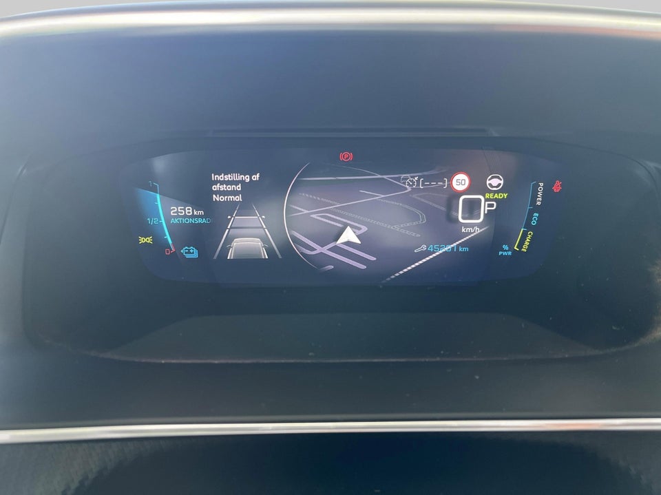 Peugeot e-2008 50 GT Sky 5d