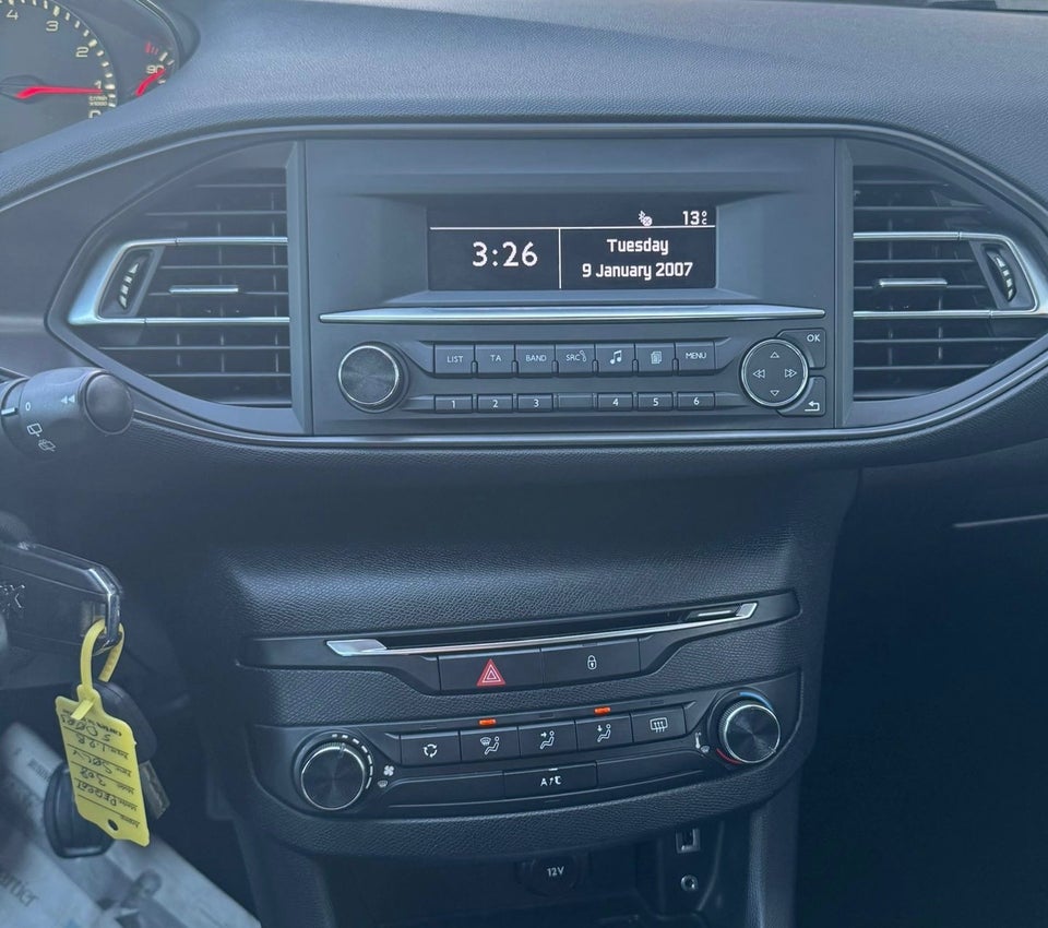Peugeot 308 1,2 VTi 82 Active 5d