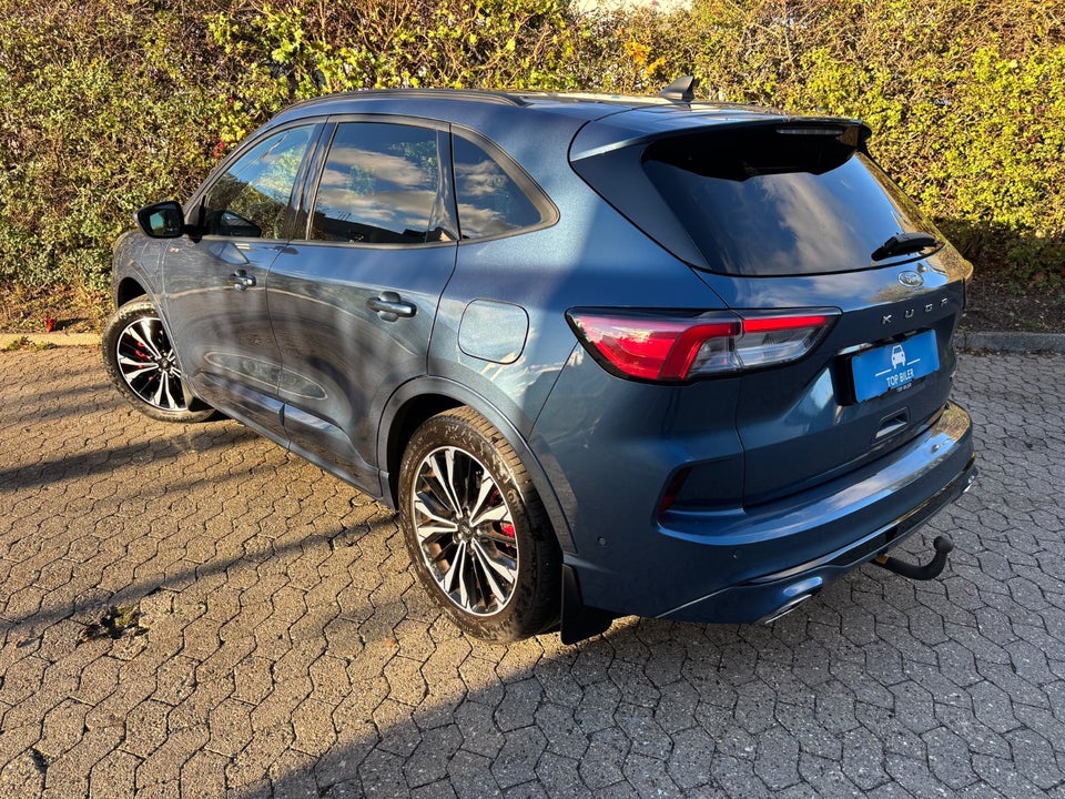 Ford Kuga 2,5 PHEV ST-Line CVT 5d