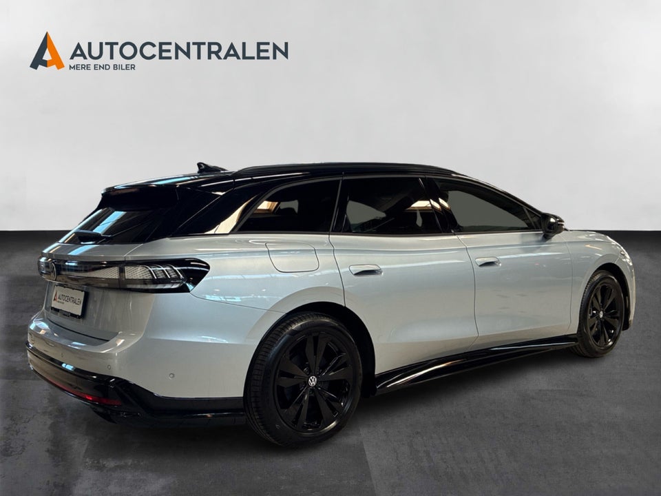 VW ID.7 77 Style+ Tourer 5d