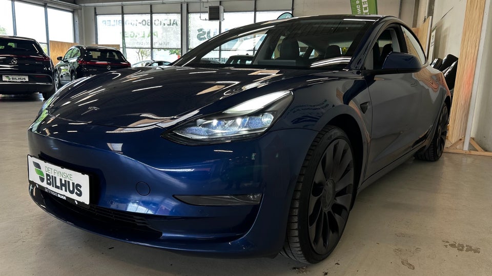 Tesla Model 3 Performance AWD 4d