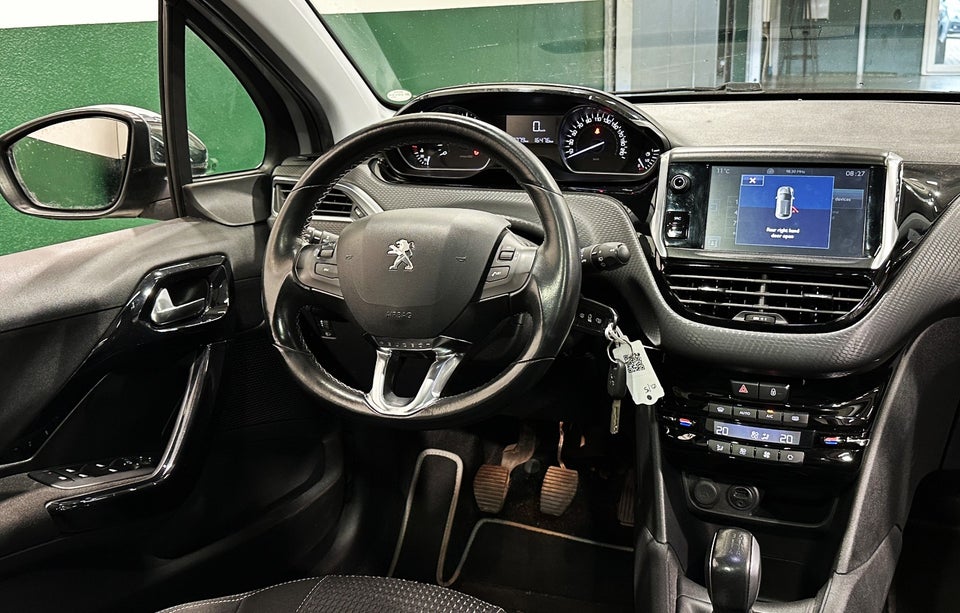 Peugeot 208 1,6 BlueHDi 100 Allure Sky 5d