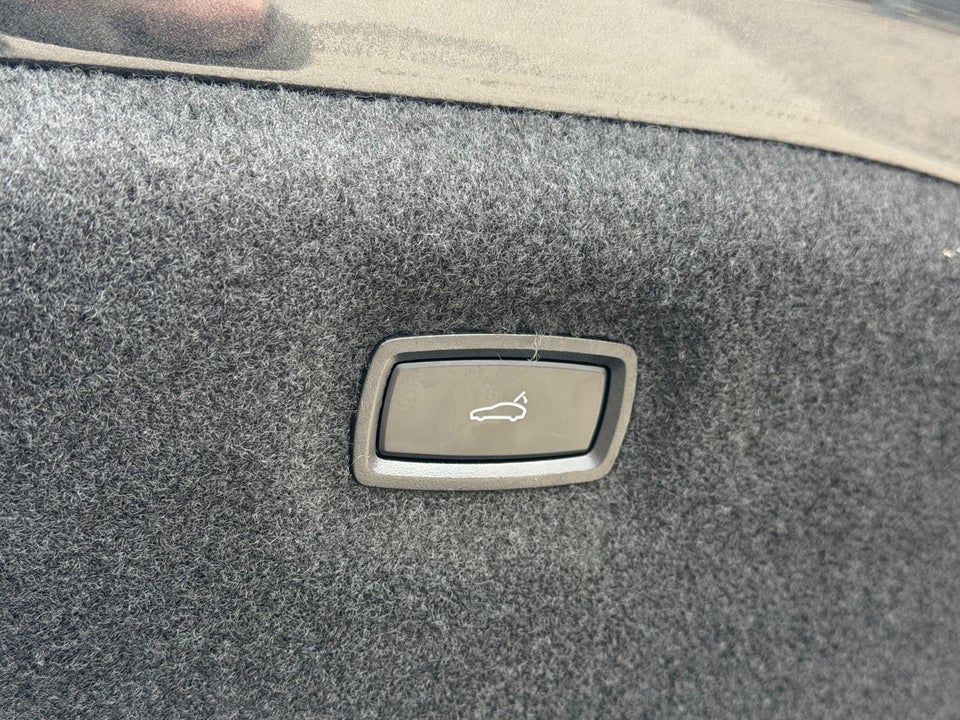 Porsche Taycan 4d