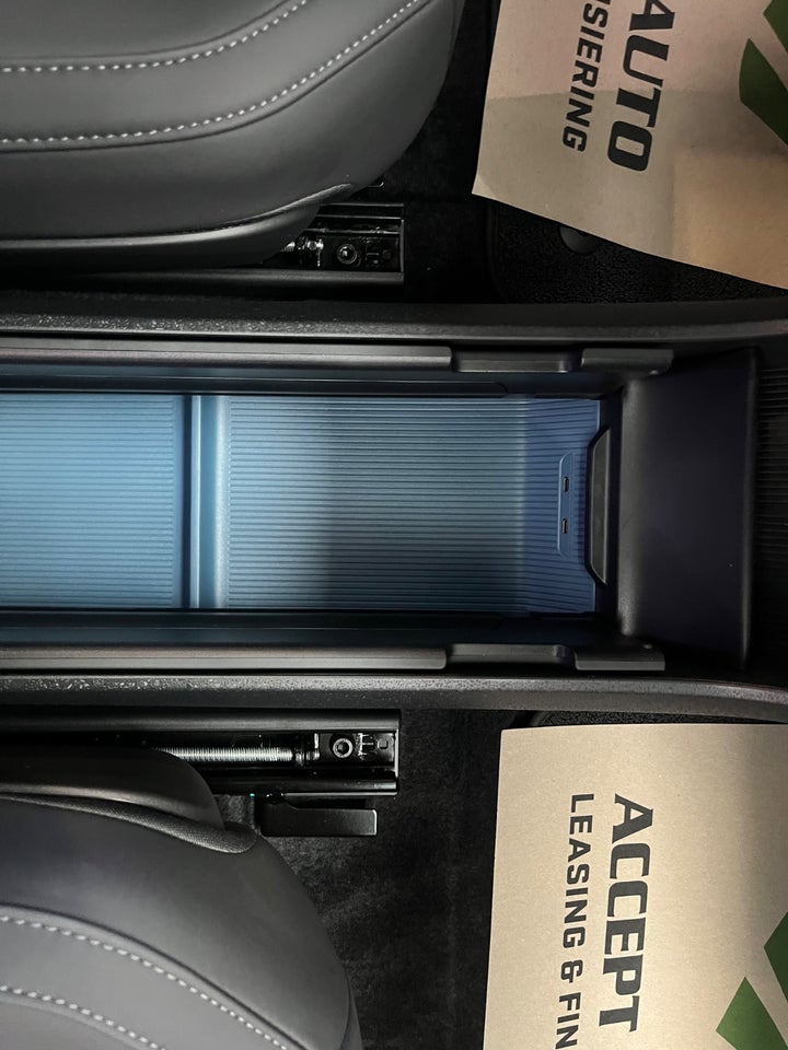 Volvo EX30 Standard Range Plus 5d