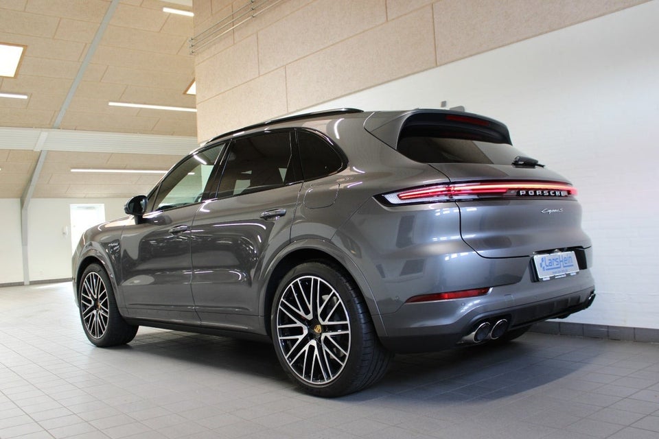 Porsche Cayenne S 3,0 E-Hybrid Tiptr. 5d