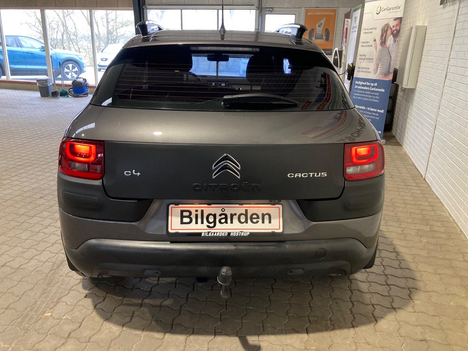 Citroën C4 Cactus 1,6 BlueHDi 100 Iconic 5d