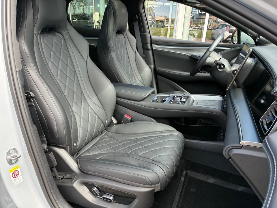 BYD Sealion 7 82 Comfort 5d