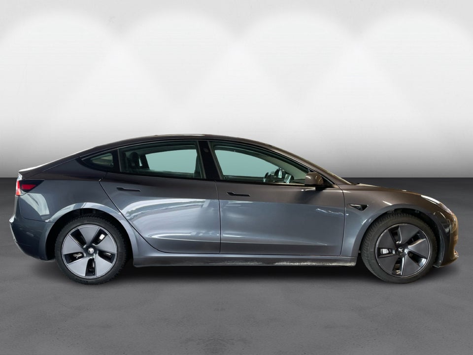 Tesla Model 3 RWD 4d