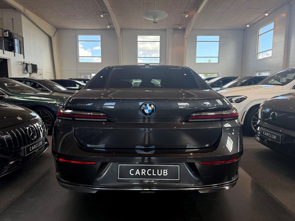BMW 750e 3,0 Connected xDrive aut. 4d