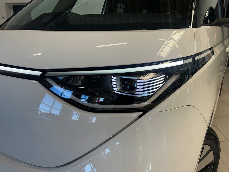 VW ID.Buzz 77 Pro SWB 5d