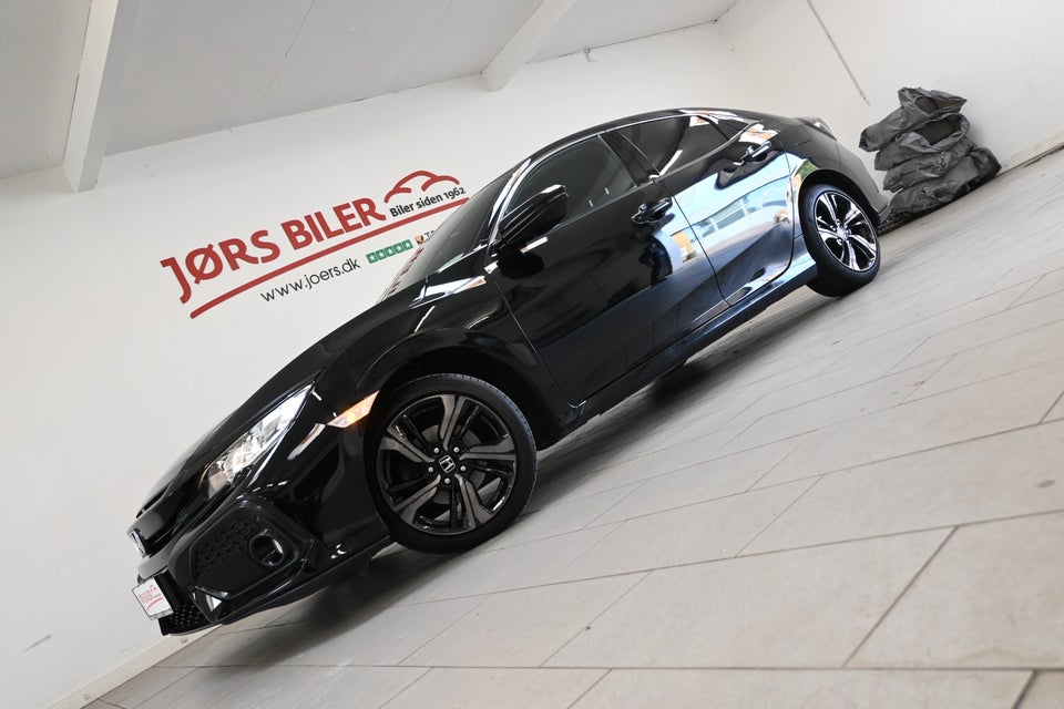 Honda Civic 1,0 VTEC Turbo Elegance 5d