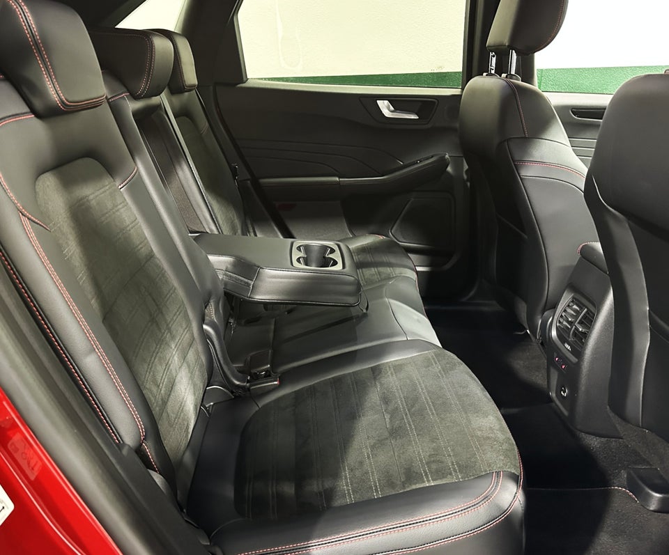 Ford Kuga 2,5 PHEV ST-Line X CVT 5d