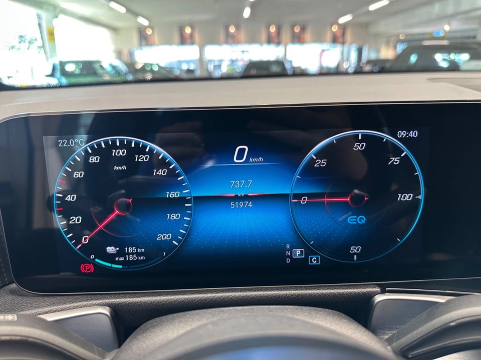 Mercedes EQB300 AMG Line 4Matic 5d
