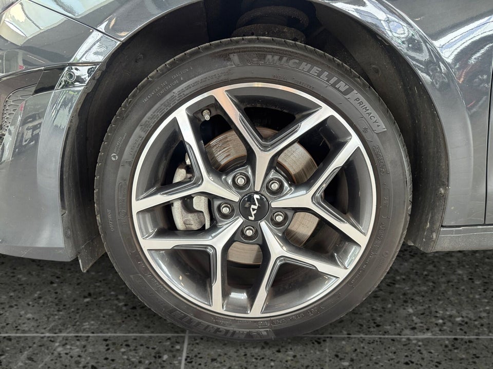 Kia Ceed 1,6 PHEV Upgrade Premium SW DCT 5d