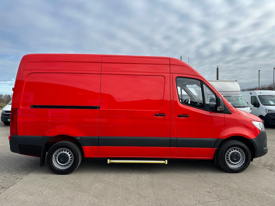 Mercedes Sprinter 317 2,0 CDi A2 Kassevogn aut. RWD