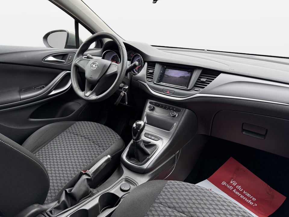 Opel Astra 1,0 T 105 Enjoy 5d