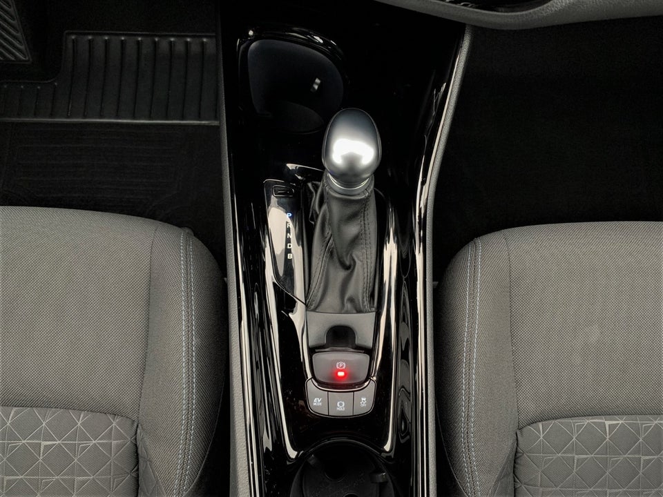 Toyota C-HR 1,8 Hybrid C-LUB Premium CVT 5d